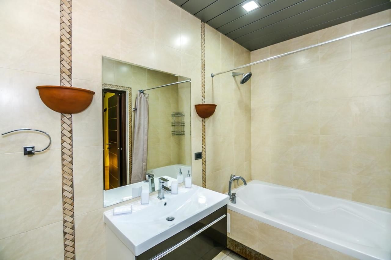 Апартаменты Luxary Apartment On Nizami 81 Баку