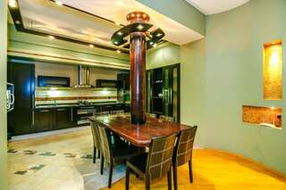 Апартаменты Luxary Apartment On Nizami 81 Баку Апартаменты с балконом-20