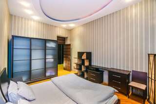 Апартаменты Luxary Apartment On Nizami 81 Баку Апартаменты с балконом-38