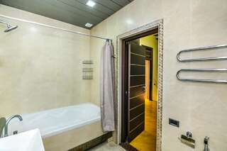 Апартаменты Luxary Apartment On Nizami 81 Баку Апартаменты с балконом-45