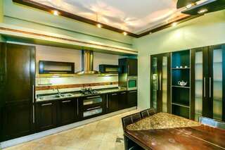Апартаменты Luxary Apartment On Nizami 81 Баку Апартаменты с балконом-54